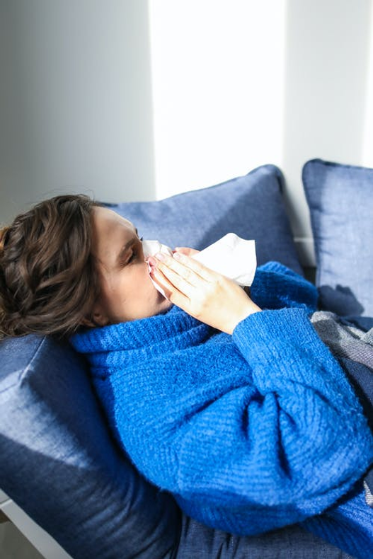 7 Signs You’re Coming Down With a Cold