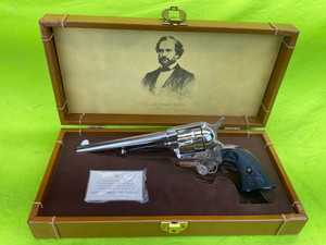 COLT 1873 SAA 44-40 FRONTIER SIX SHOOTER CENTENNIAL Commemorative 2nd Gen COLT 1873 SAA 44-40 FRONTIER SIX SHOOTER CENTENNIAL Commemorative 2nd Gen