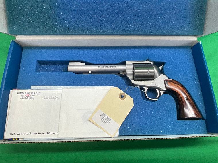 LNIB Freedom Arms Premier Grade 454 Casull 6” Stainless SS Revolver 3597