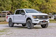Rough Country - Suspension Lift Kit; 2.5 in. Lift; Lift Blocks; U-Bolts; - 51028
