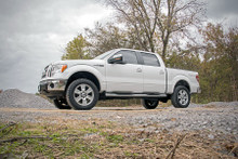 Rough Country - Leveling Lift Kit w/Shocks - 56830