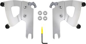 Memphis Shades - Road Warrior Mounting Kit - Polished - FLHR - Road Warrior Trigger-Lock Mount Kit - MEK2039