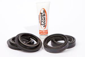 Pivot Work's Inc - Pivot Works Fork Seal Kit Honda Bike - PWFSK-Z008
