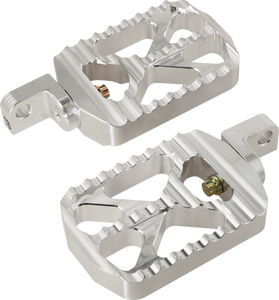 Joker Machine - Footpegs Bear Claw Offset Silver - 08-646-3 Joker Machine - Footpegs Bear Claw Offset Silver - 08-646-3
