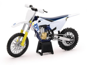 New Ray Toys Husqvarna FC450 Motocross/ Scale - 1:12 - 58153 - 58153 New Ray Toys Husqvarna FC450 Motocross/ Scale - 1:12 - 58153 - 58153