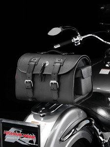 <p>Saddlebag set in Classic Highway Hawk design (1 Piece)</p><p>Complete with Velcro Straps for Sissy Bar</p><p>H - 9" L - 16" D - 11"</p>