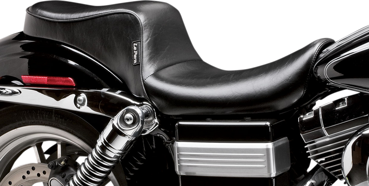 Le Pera - Cherokee Seat - Smooth - Black - Wide Glide '04-'05 - Cherokee Seat - LF-023