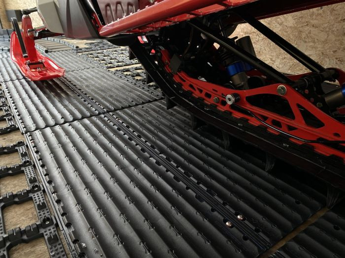 Reduced friction between ski and trailer makes loading &amp; unloading quick and easy.<br><br>Reduced friction and wear from carbides to make loading and unloading easier, and more efficient.<br>Low-profile design allows trailers to be used for multiple purposes.<br>The best glide option for single, double, and triple-carbide runners.<br>Our updated design provides an increased working surface.<br>Additional mounting locations provide increased versatility.<br>LowPro Glides offer a wide variety of ski stance variances.<br>Caliber?s Lifetime warranty guarantees product to never chip, crack, break or wear out