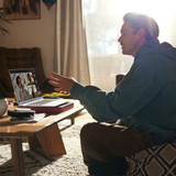 HP ENVY x360 15-fe0020na Hybrid (2-in-1) 39.6 cm (15.6") Touchscreen Full HD Intel® Core™ i5 i5-1335U 8 GB LPDDR5-SDRAM 512 GB SSD Wi-Fi 6E (802.11ax) Windows 11 Home Silver - 8J269EA