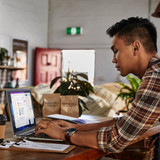 HP ProBook 455 15.6 G9 AMD Ryzen™ 5 5625U Laptop 39.6 cm (15.6") Full HD 16 GB DDR4-SDRAM 512 GB SSD Wi-Fi 6 (802.11ax) Windows 11 Pro Silver - 9M3T3AT