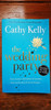 Cathy Kelly / The Wedding Party (Signed by the Author) (Large Paperback)