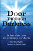Eileen Lyddon / DOOR THROUGH DARKNESS (Large Paperback)