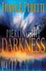 Frank E Peretti / Piercing the Darkness (Large Paperback)