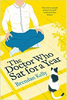 Brendan Kelly / The Doctor Who Sat for a Year (Large Paperback)