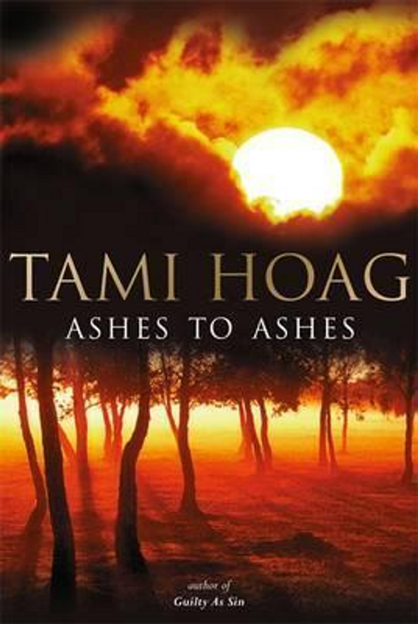 Tami Hoag / Ashes to Ashes (Large Paperback)
