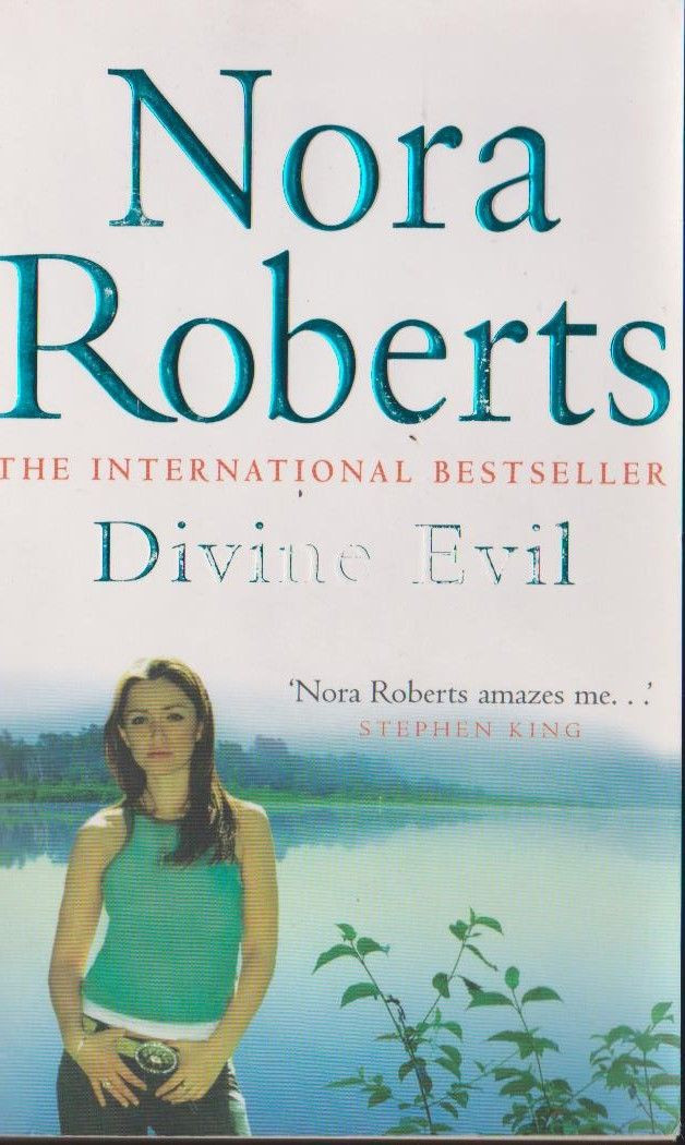 Nora Roberts / Divine Evil