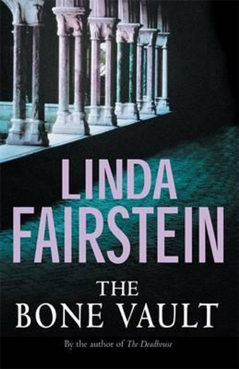 Linda Fairstein / The Bone Vault (Large Paperback)