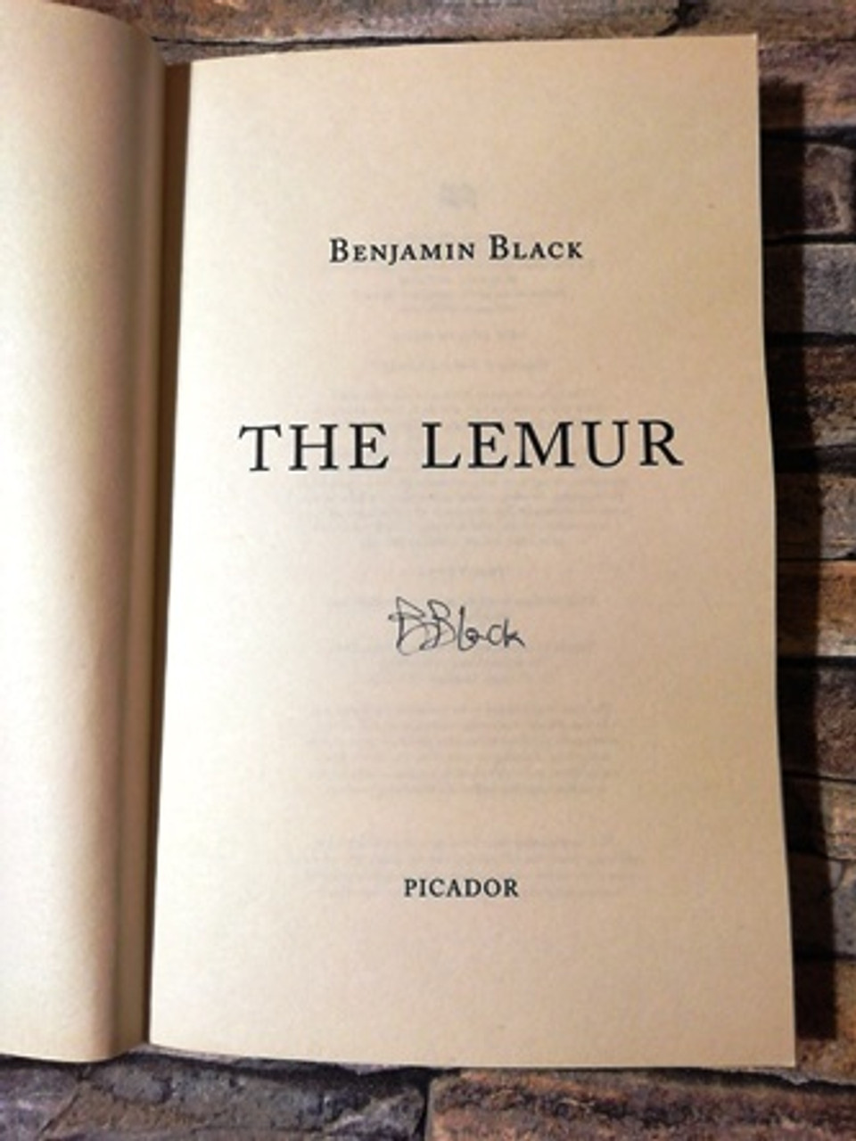 Benjamin Black / The Lemur (Signed by the Author) (Paperback)