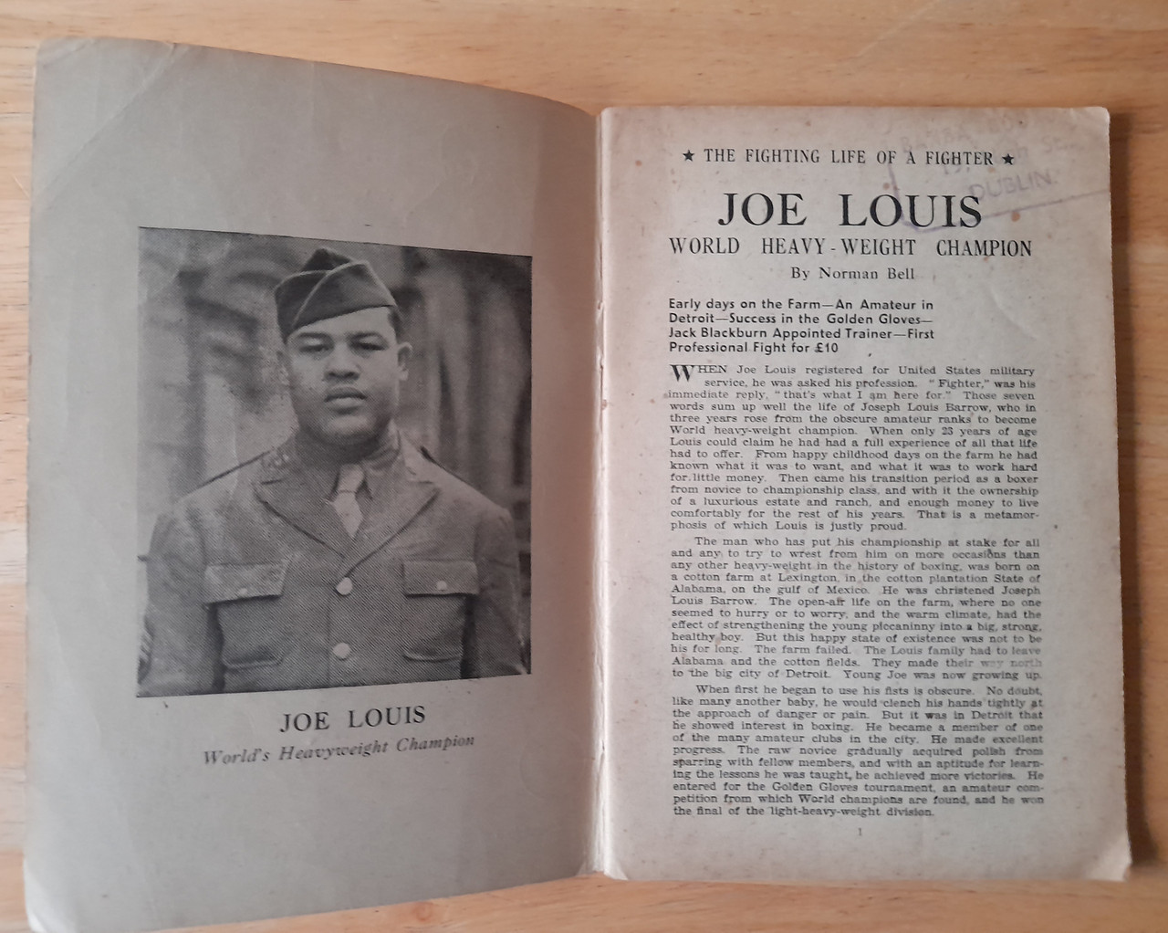 Bell, Norman - The fighting Life of a Fighter : Joe Louis ( WW2 Propaganda PB 1943) Booklet Bell, Norman - The fighting Life of a Fighter : Joe Louis ( WW2 Propaganda PB 1943) Booklet