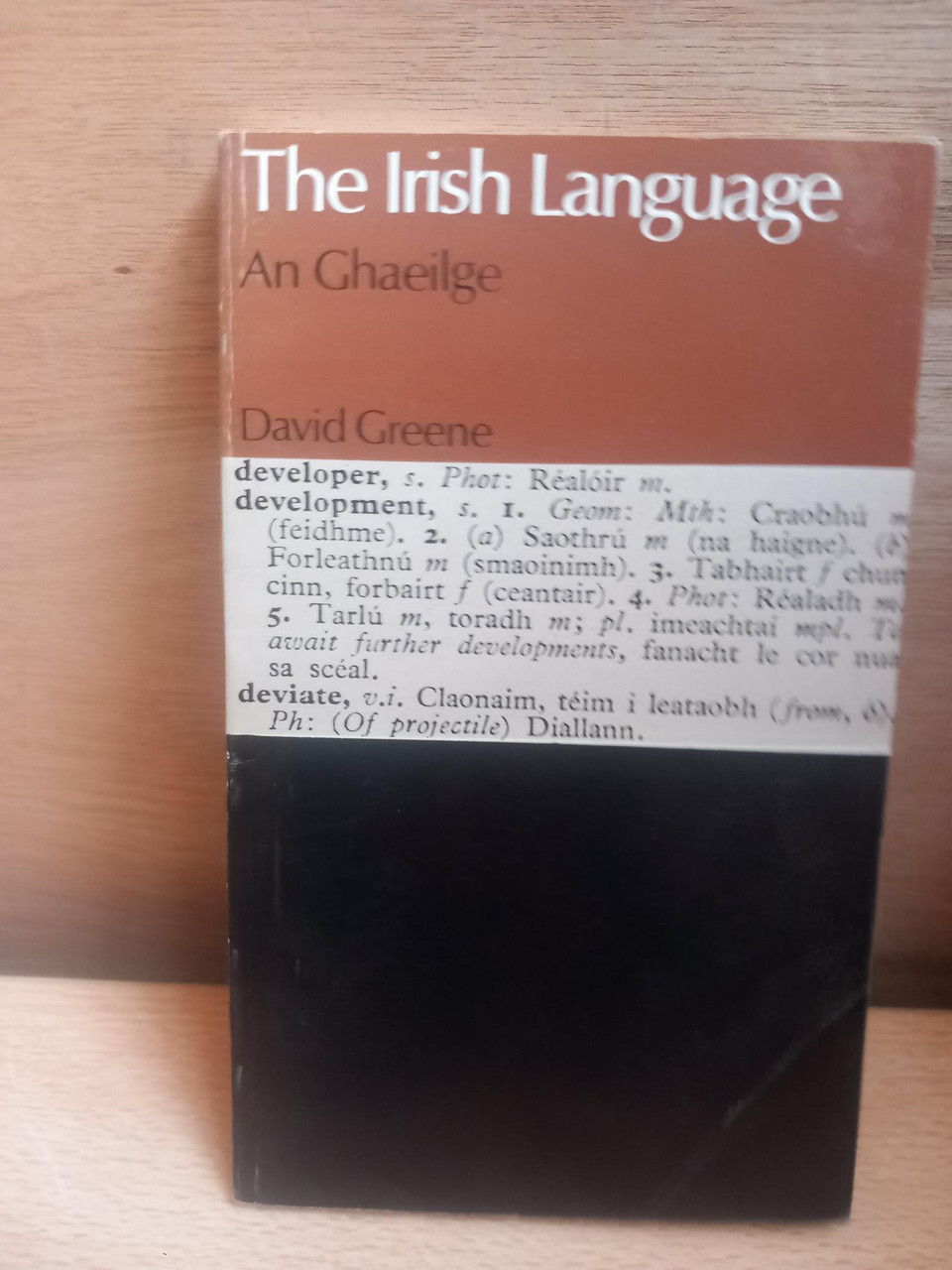 David Greene - The Irish Language - PB- 1972 - Stair na Gaeilge ( Irish Life and Culture Series XIV)