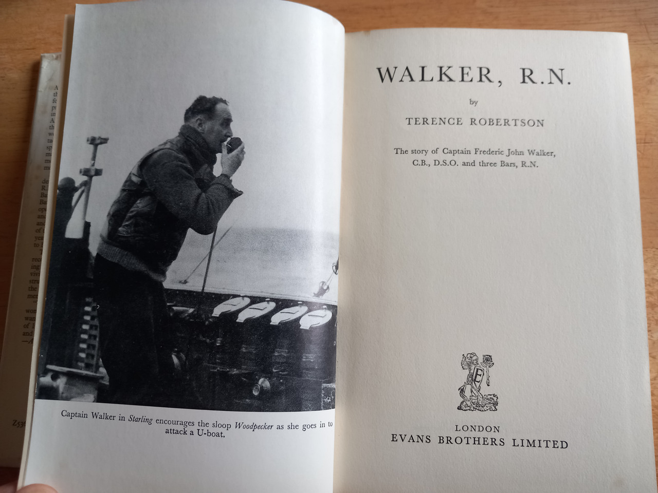 Robertson, Terence - Walker R.N  - The Story of Captain F.J Walker - HB - 1956 - WW2