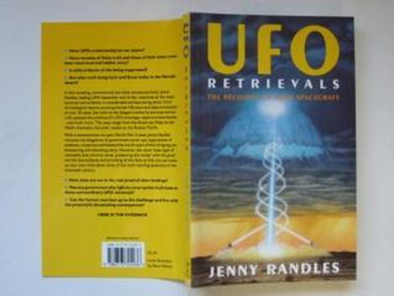 Jenny Randles / UFO Retrievals: The Recovery of Alien Spacecraft (Large Paperback)