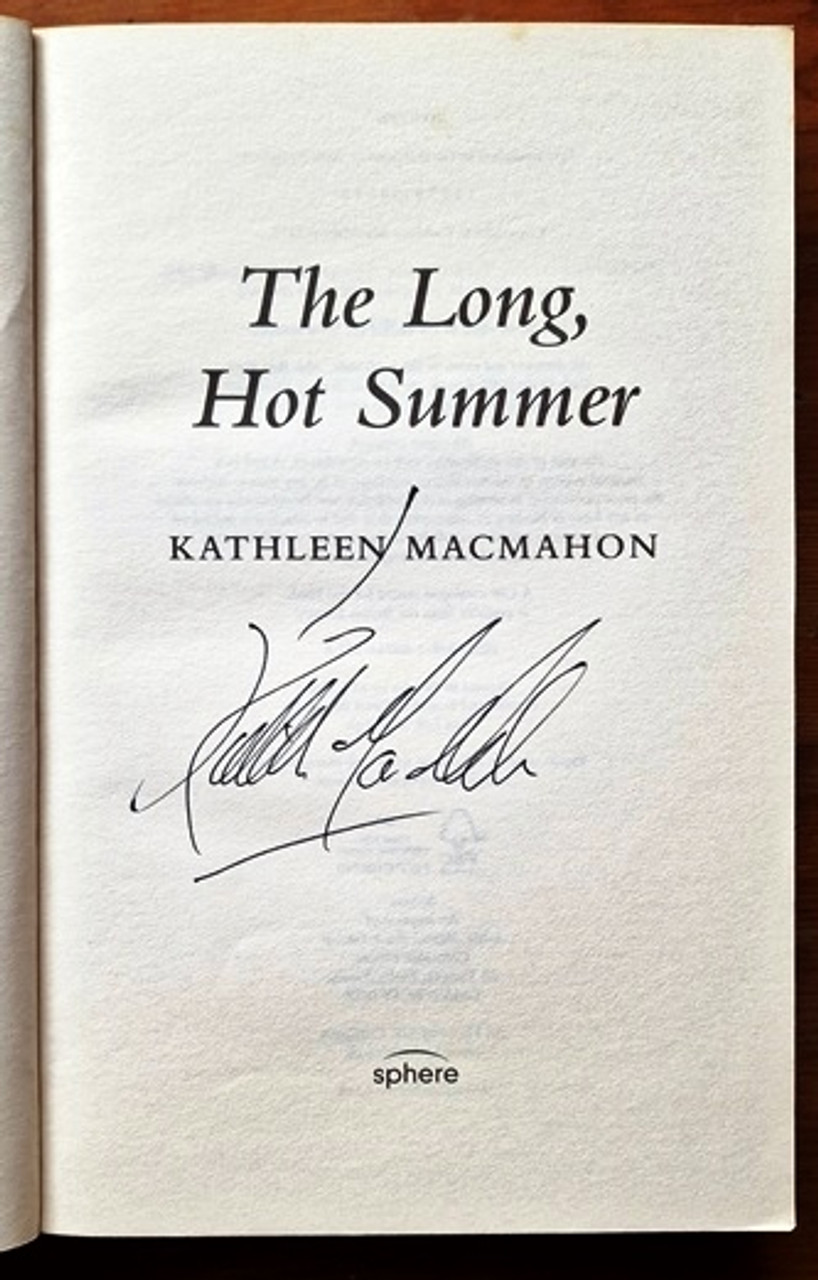 Kathleen MacMahon / The Long, Hot Summer (Signed by the Author) (Large Paperback)