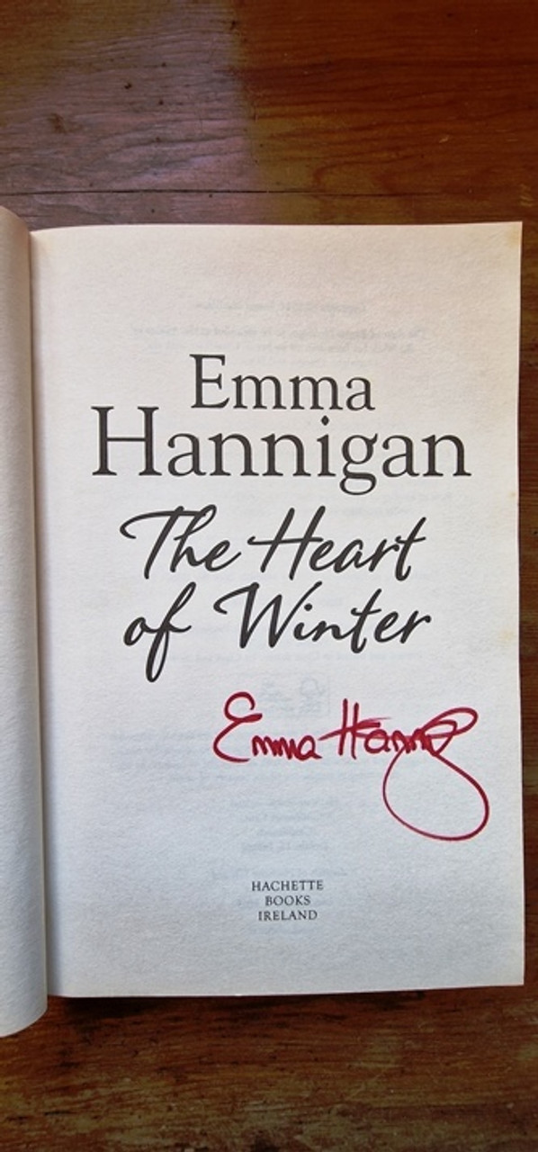 Emma Hannigan / The Heart of Winter (Signed by the Author) (Large Paperback)