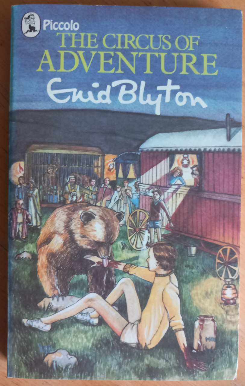 Enid Blyton - The Circus of Adventure - Vintage PB 1981 ( Originally 1952)