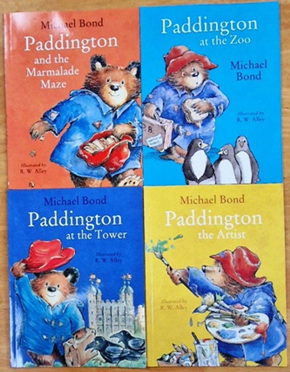 Michael Bond / Paddington (4 Children's Picture Book Collection) - Paddington at the Tower / Paddington the Artist / Paddington and the Marmalade Maze / Paddington at the Zoo