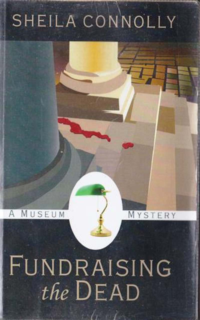 Sheila Connolly / Fundraising the Dead : A Museum Mystery (Large Paperback)