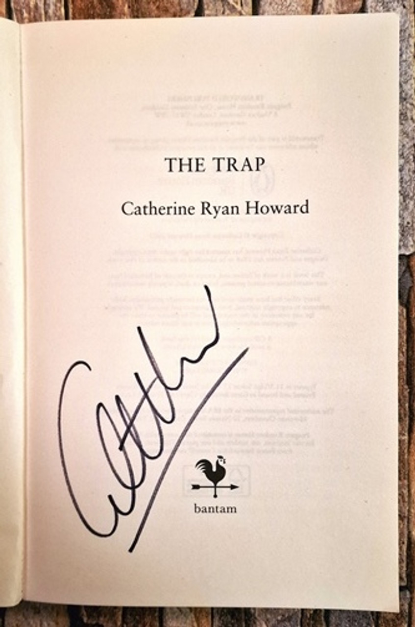 Catherine Ryan Howard / The Trap (Signed by the Author) (Large Paperback).