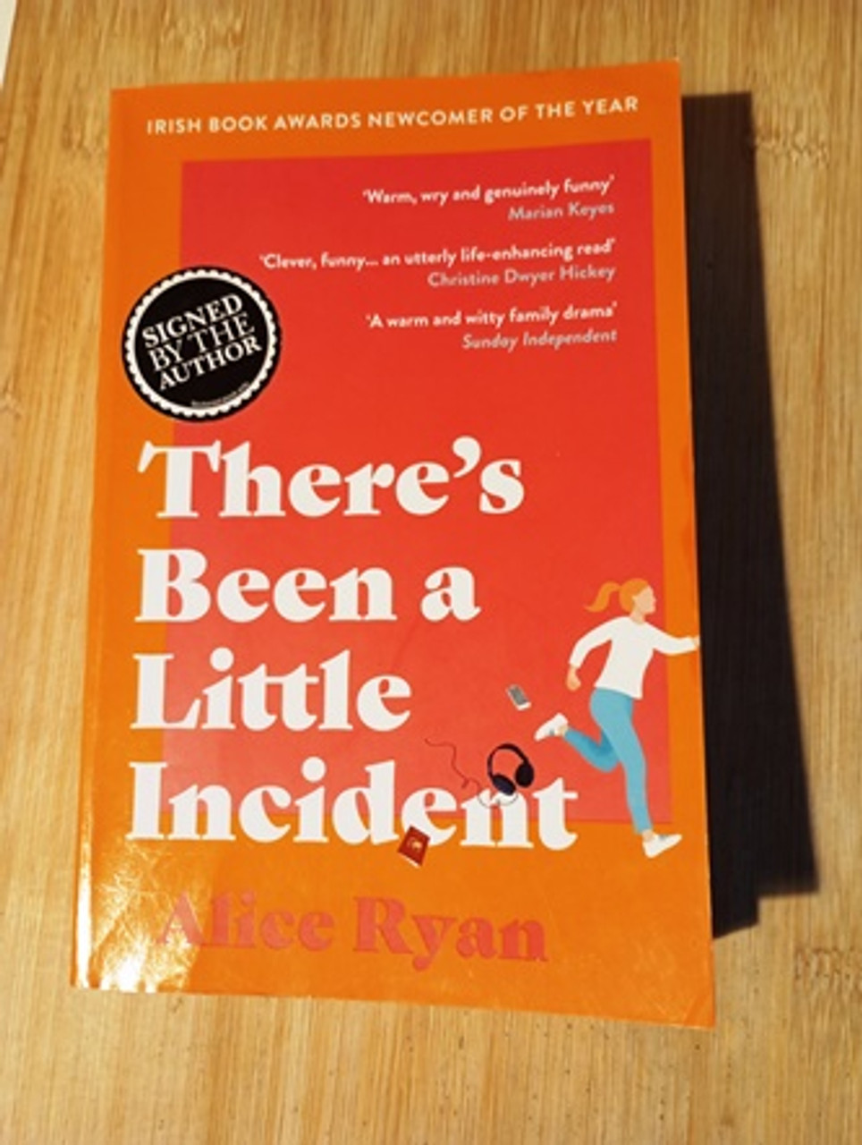 Alice Ryan / There's Been a Little Incident (Signed by the Author) (Paperback)