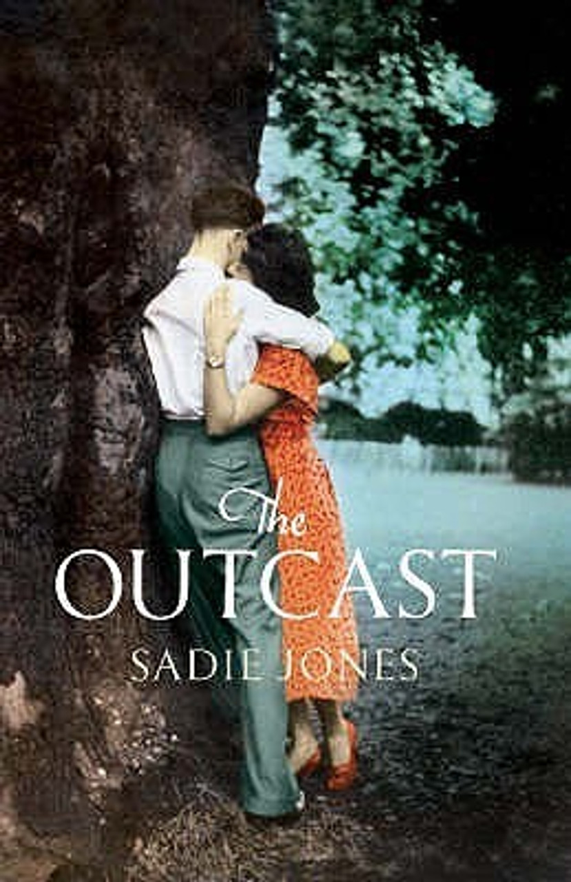 Sadie Jones / The Outcast (Large Paperback) Sadie Jones / The Outcast (Large Paperback)