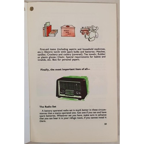 Cosaint Shibhialta - Bás Beatha - PB ( 1965 Irish Civil Defence booklet on Survival in a Nuclear War )
