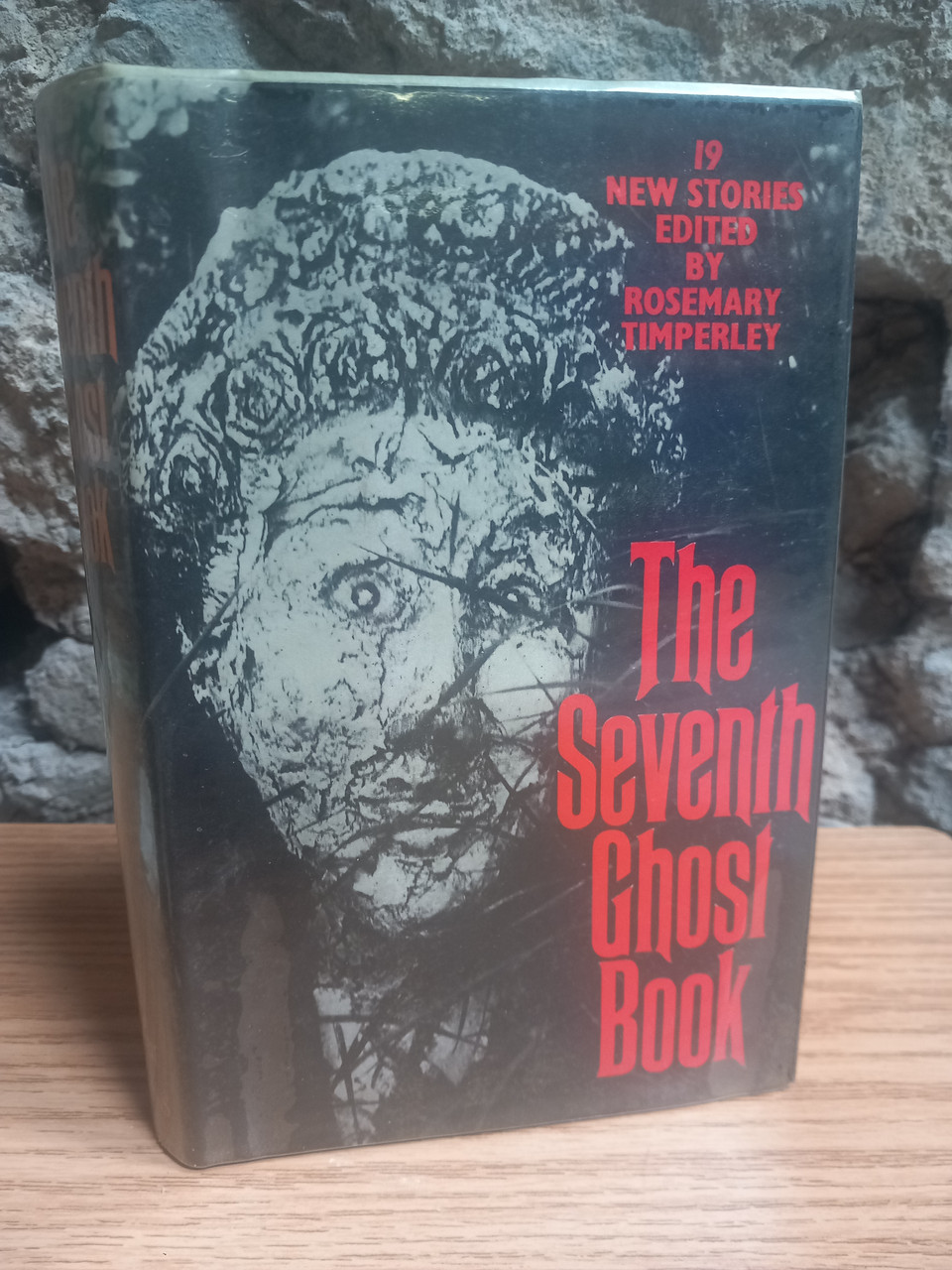 Rosemary Timperley - The Seventh Ghost Book - HB - 1971 ( EX-LIBRARY)