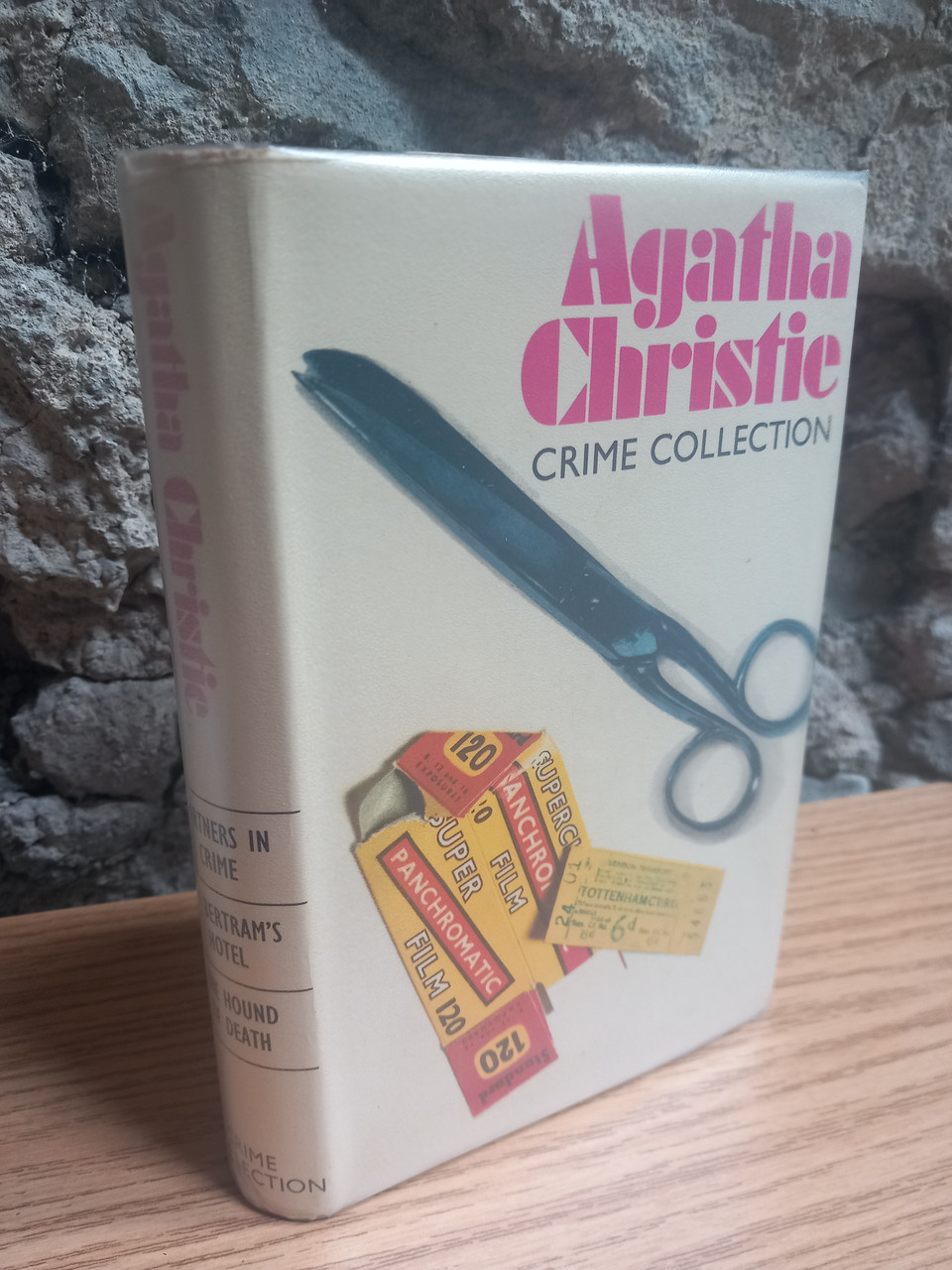 Agatha Christie - Agatha Christie Crime Collection - Hamlyn 1972 (  Partners in Crime / At Bertram's Hotel / The Hound of Death ) Omnibus