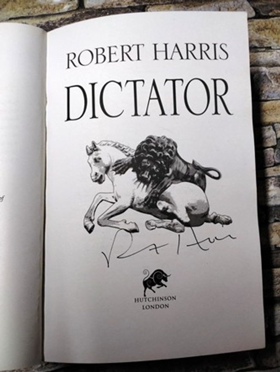 Robert Harris / Dictator (Signed by the Author) (Large Paperback)
