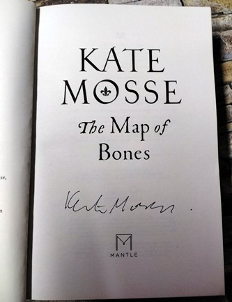 Kate Mosse / The Map of Bones (Signed by the Author) (Large Paperback)