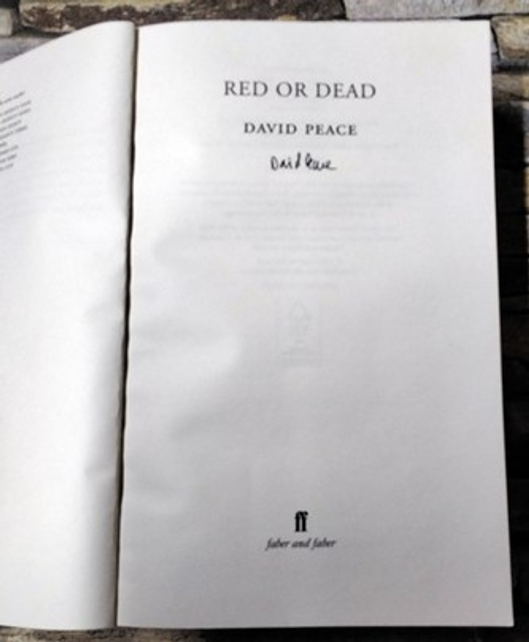 David Peace / Red or Dead (Signed by the Author) (Large Paperback)