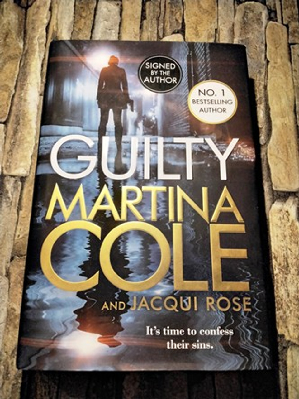 Martina Cole / Guilty (Signed by the Author) (Hardback)