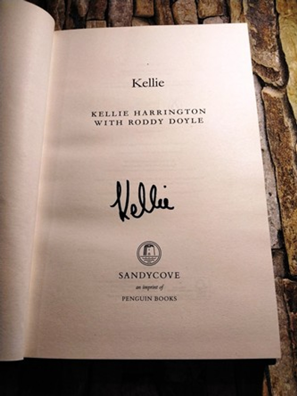 Kellie Harrington / Kellie... (Signed by the Author) (Hardback)