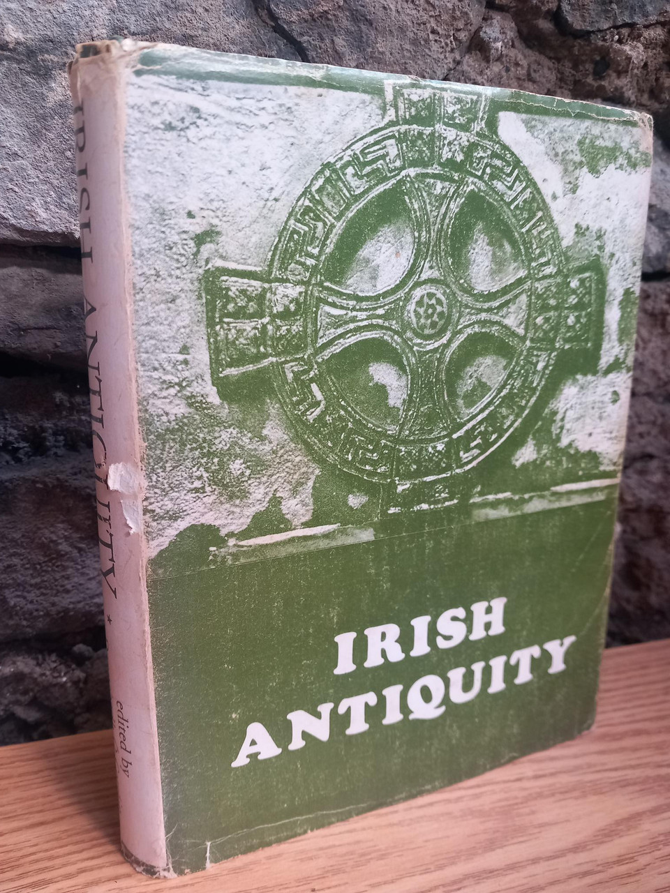 Donnchadh Ó Corráin - Irish Antiquity - Essays and Studies Presented to Professor M.J O'Kelly - HB - 1981