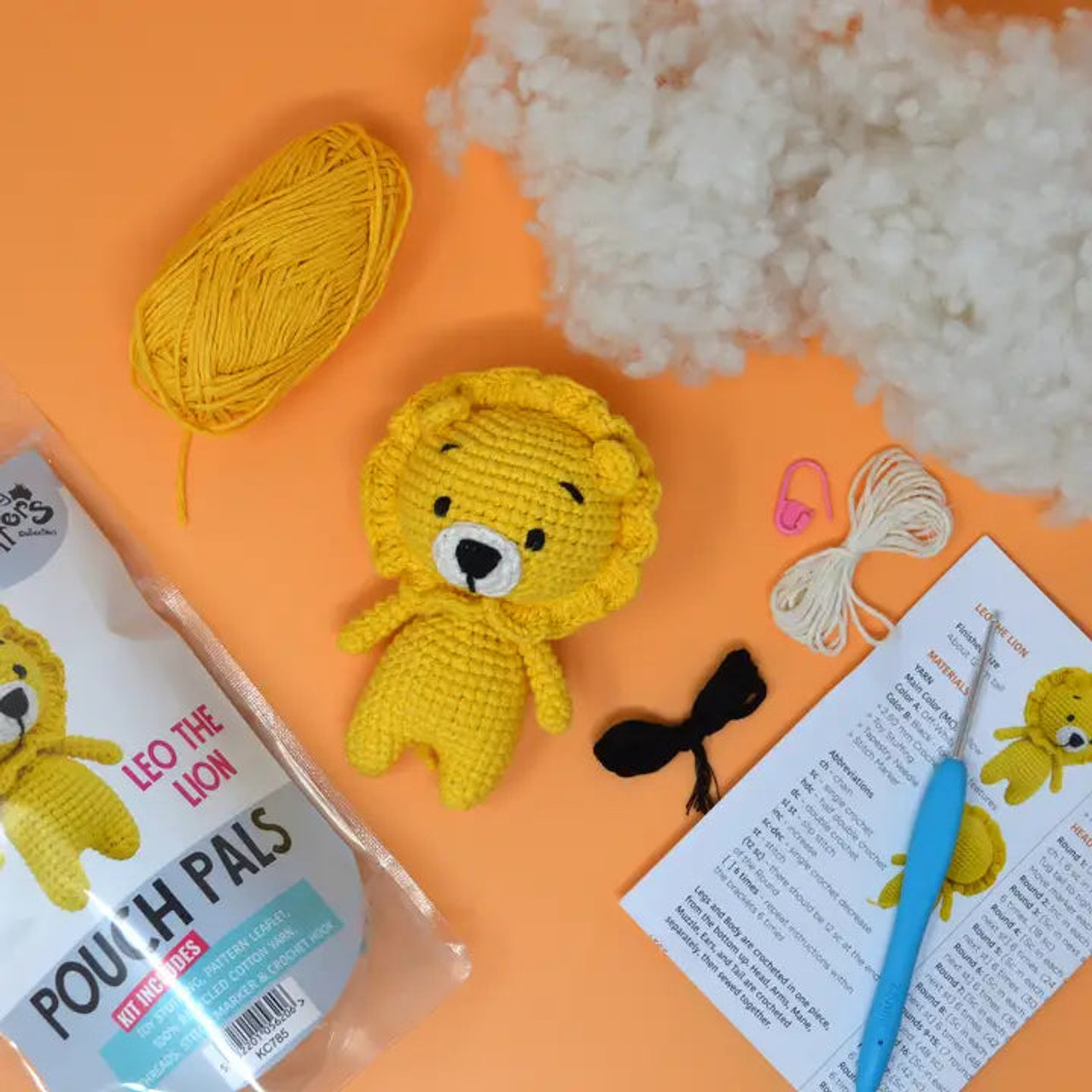 Leo the lion (Pouch pals)