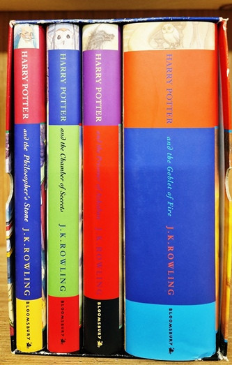 Harry Potter Book 1-4 (4 Hardback Book Boxset) Cover Illustrations Thomas Taylor (4 Book Box Set)