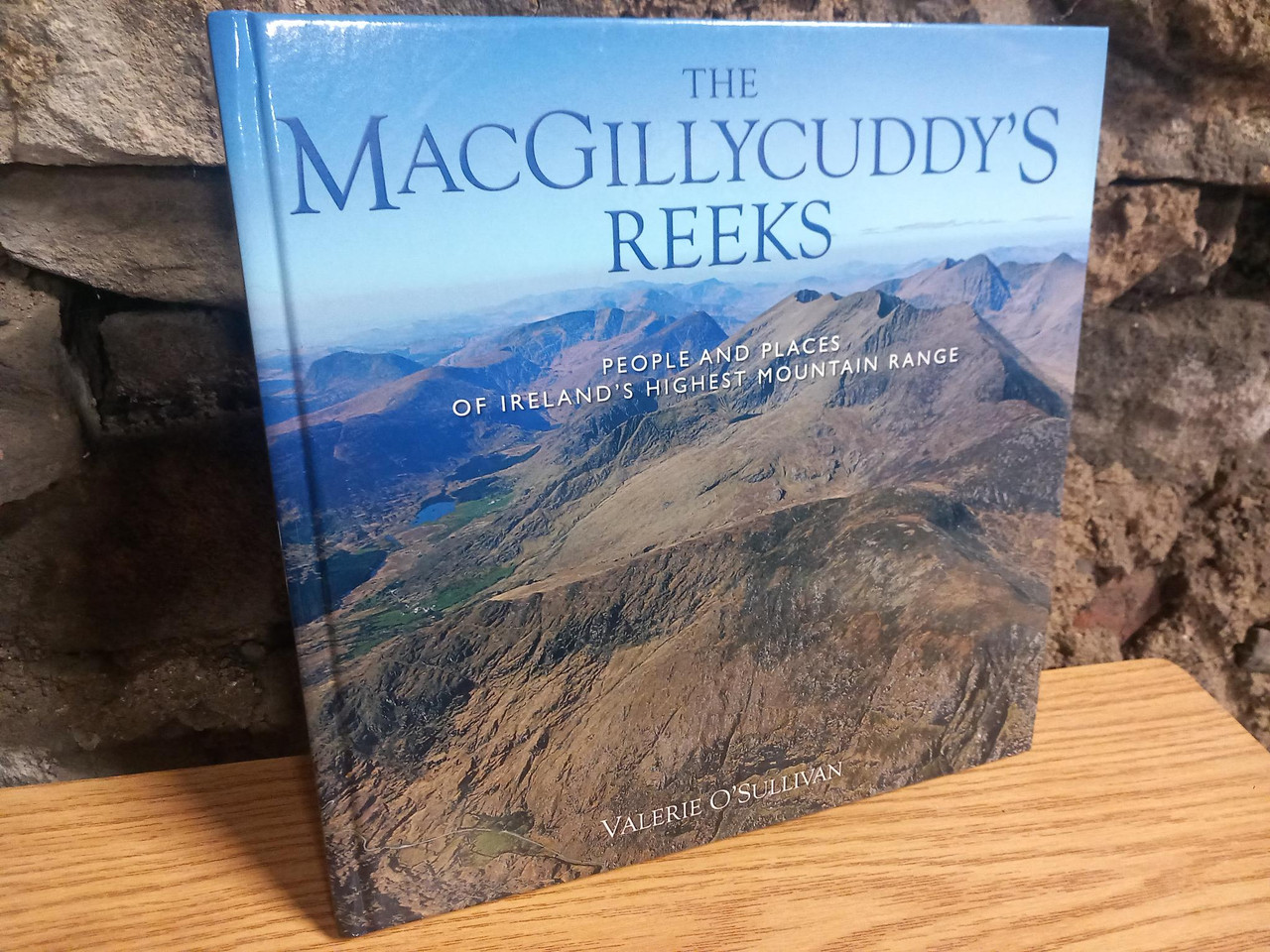 Valerie O'Sullivan - The MacGillycuddy's Reeks - HB - KERRY
