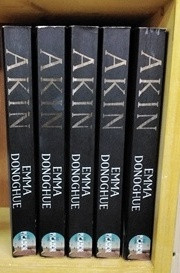 Emma Donoghue / Akin (Large Paperback) (5 Copies) (Book Club Bundle)