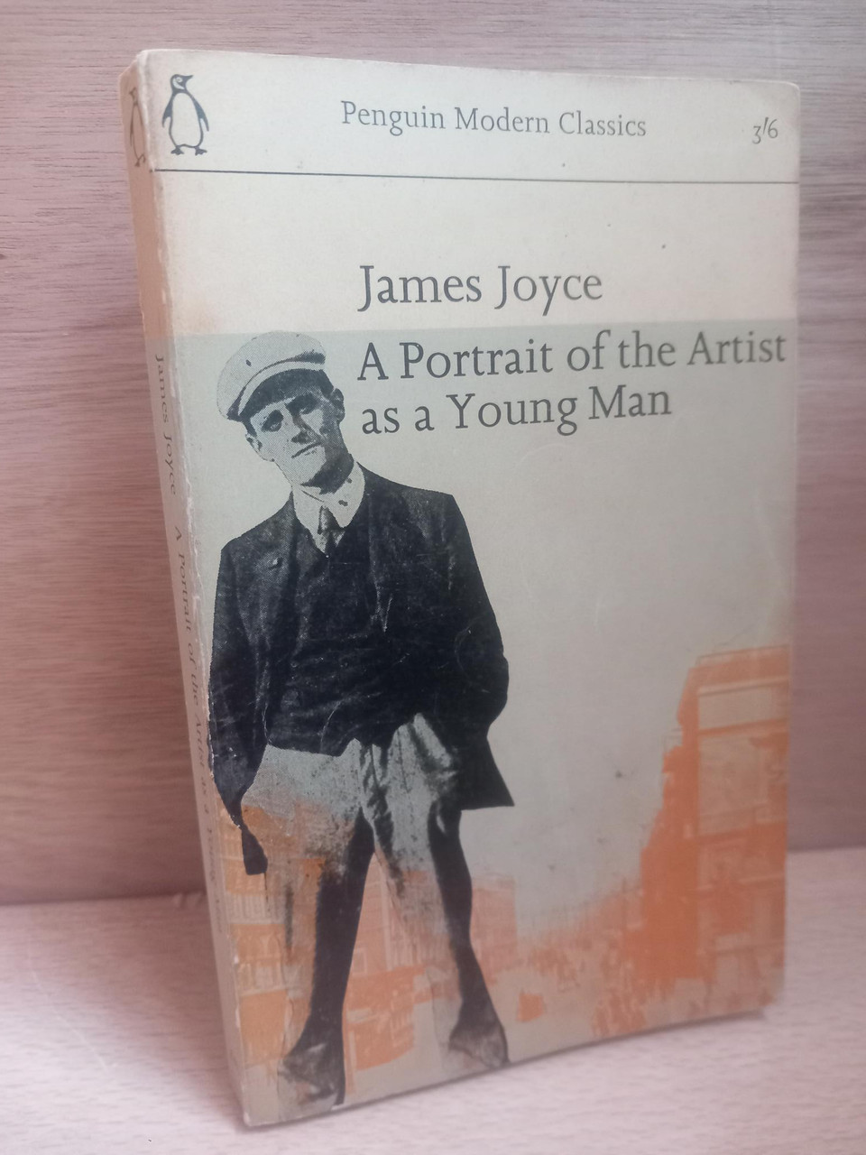 James Joyce - A Portrait of the Artist as a Young Man - Penguin PB - 1965 - Originally 1916