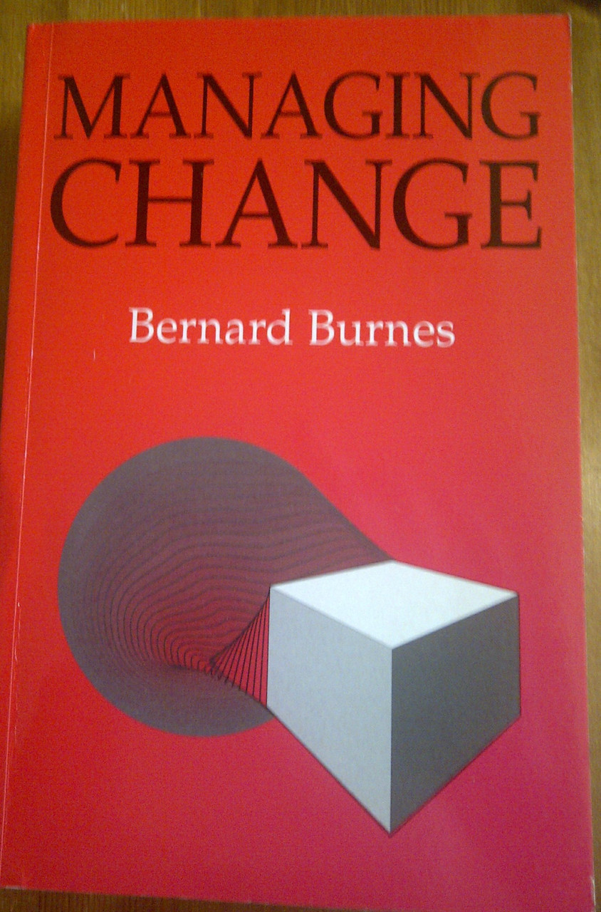 Bernard Burnes / Managing Change (Large Paperback)