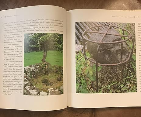 Christine Zucchelli - Stones of Adoration : Sacred Stones and Mystic Megaliths of Ireland  - HB  - 2007